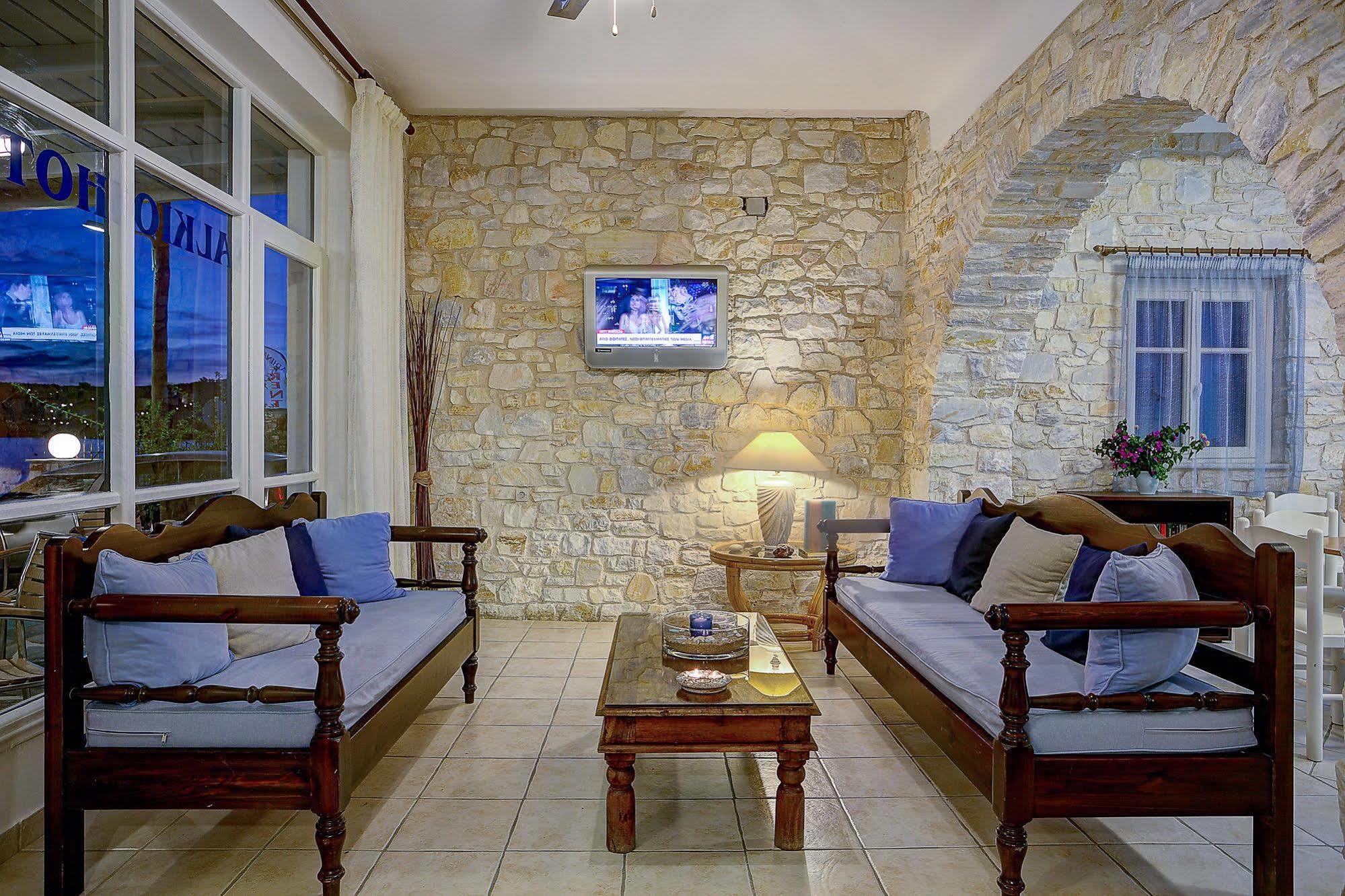 Alkyon Hotel Парікія Екстер'єр фото