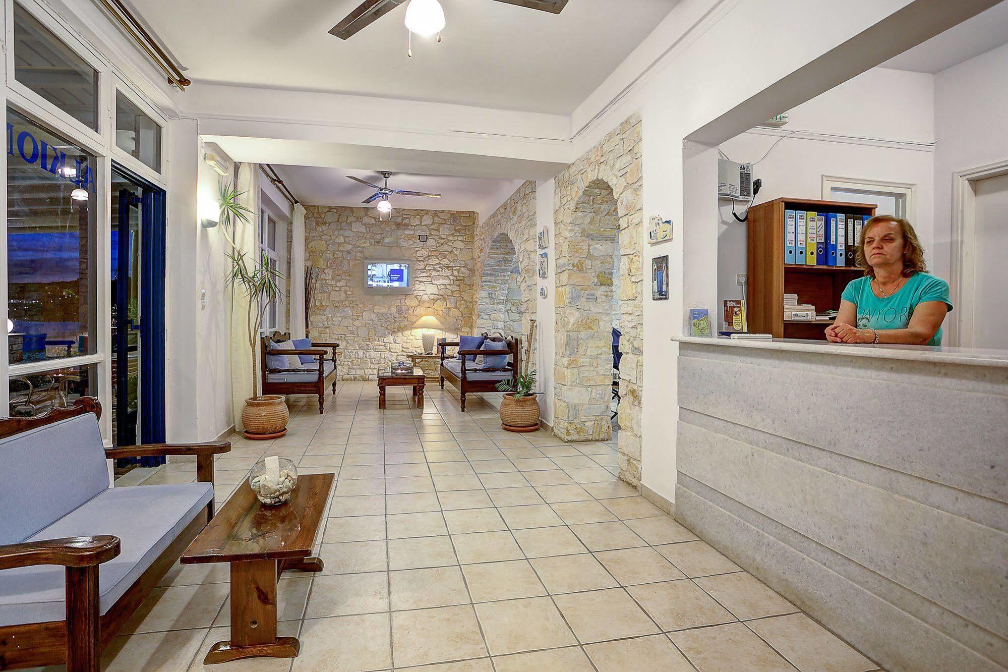 Alkyon Hotel Парікія Екстер'єр фото
